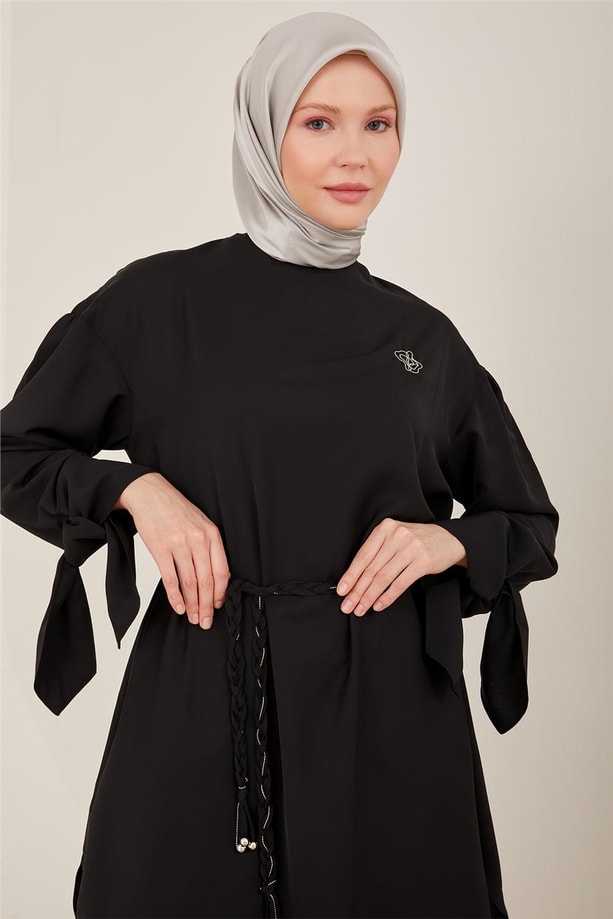 Armine Korgonu Örgü Detaylı Nakışlı Tunik 23Y4437 Siyah
