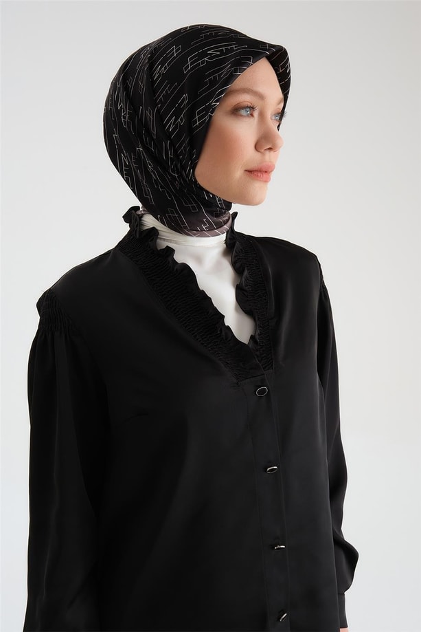 Armine Yakası Büzgülü Saten Gömlek 24Y3504 Siyah