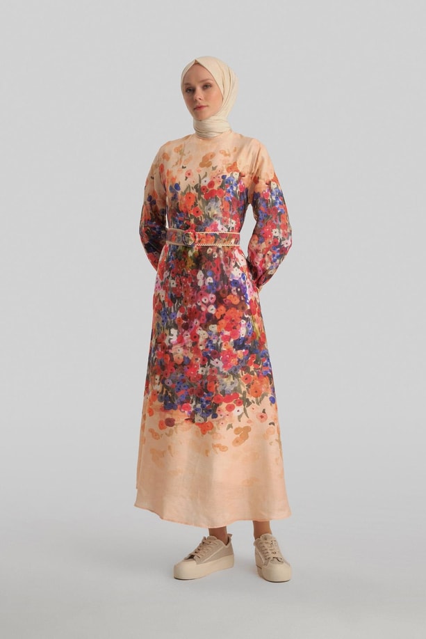 Armine Şerit Detaylı Desenli Keten elbise 24Y9836 Şeftali