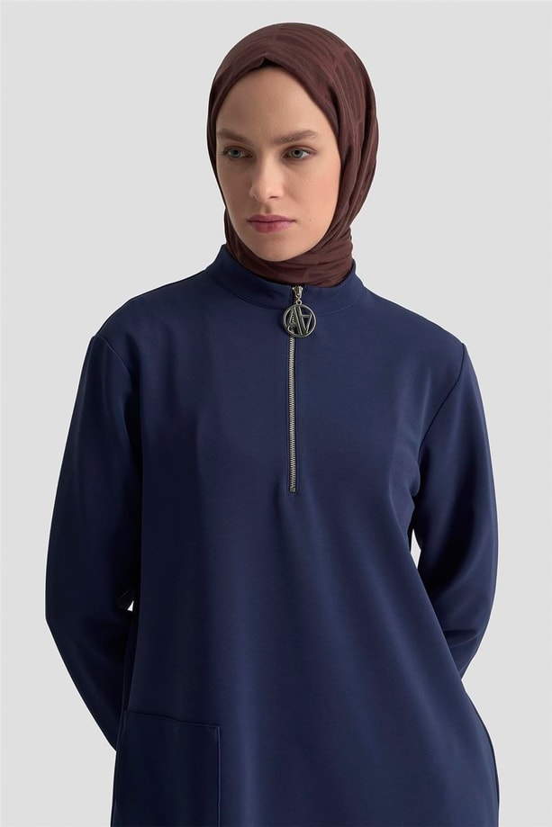 Armine Cep Detaylı Basic Tunik 25KT1453 LACİVERT
