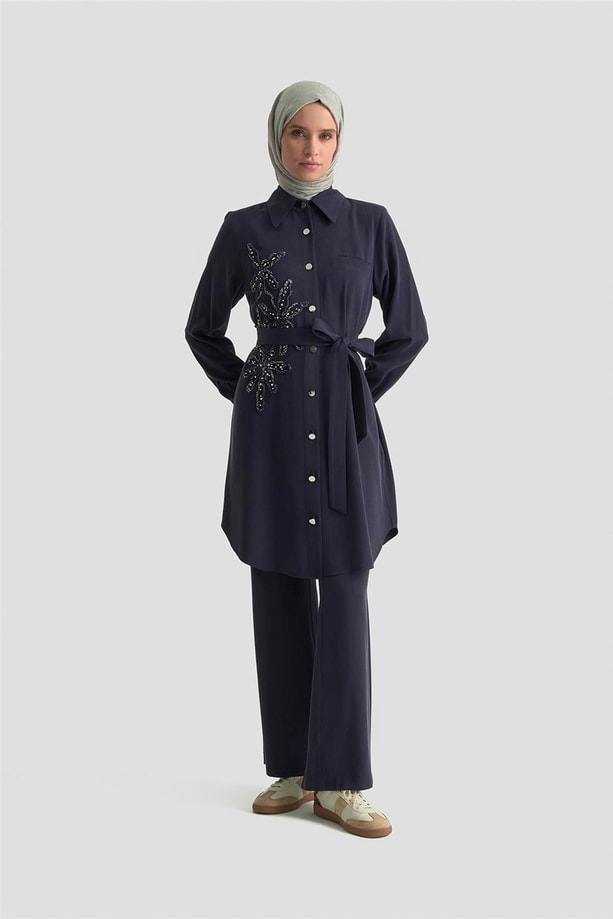 Armine Taş İşlemeli Takım 25KD2104 Lacivert