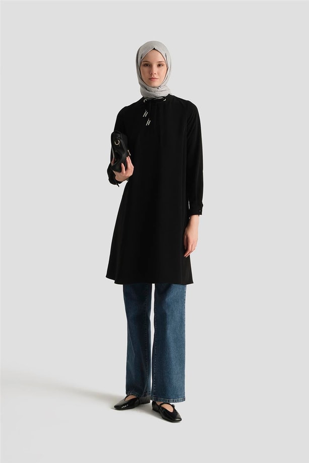 Armine Bağcık Detaylı Tunik 25YH4202 Siyah
