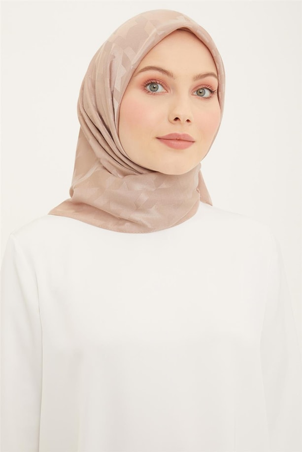 Armine Trend Ruby Eşarp 136