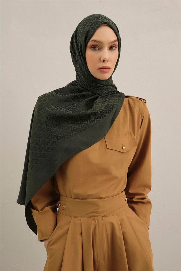 Armine Lyocell Naia Üçgen Monogram Şal 5 54