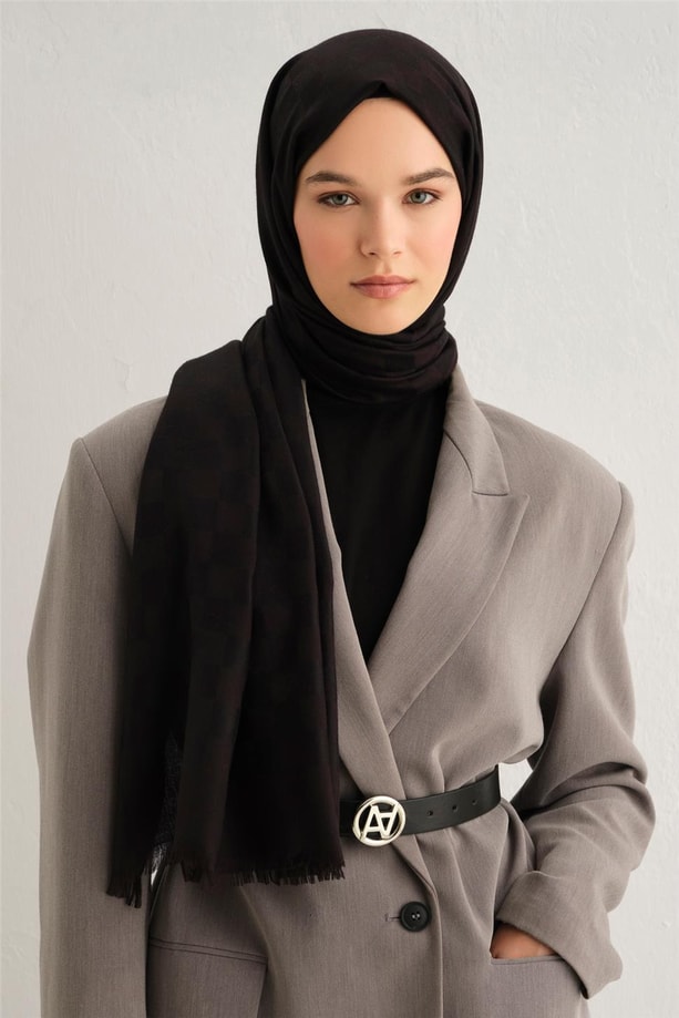 Armine Viscon Kare Desen Şal 05