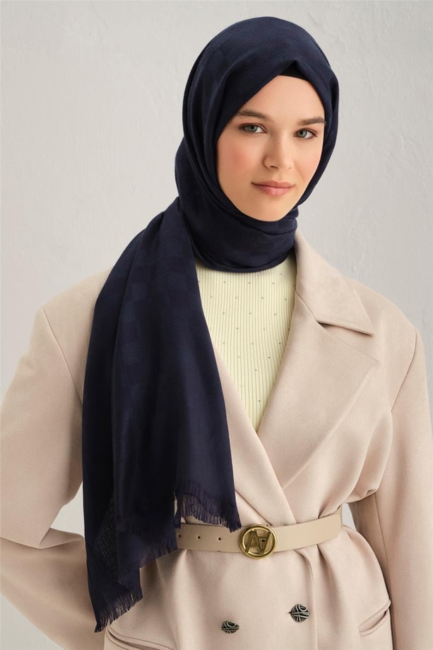 Armine Viscon Kare Desen Şal 08