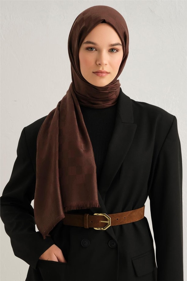 Armine Viscon Kare Desen Şal 09