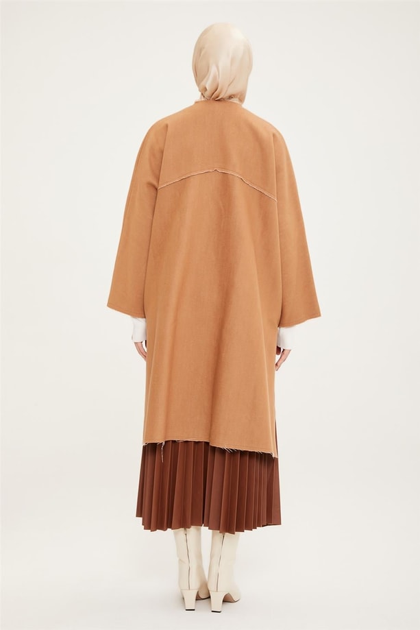 Armine Asimetrik Ve Oversize Fermuarlı Hırka 22K5915 Camel