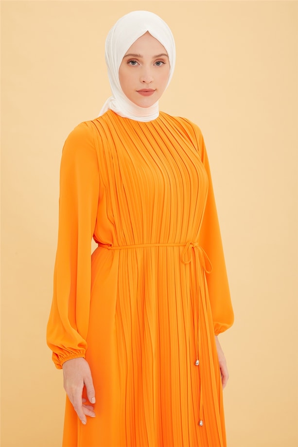 Armine Önü Piliseli Elbise 22Y9435 Oranj