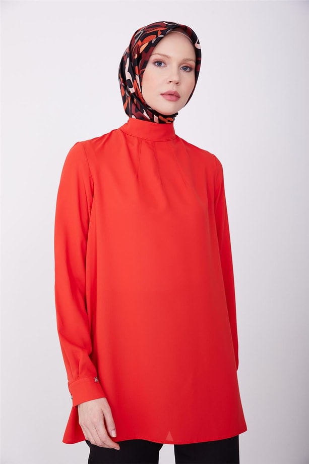 Armine Arkası Pilikaşe Detaylı Bluz 23K3435 Kırmızı