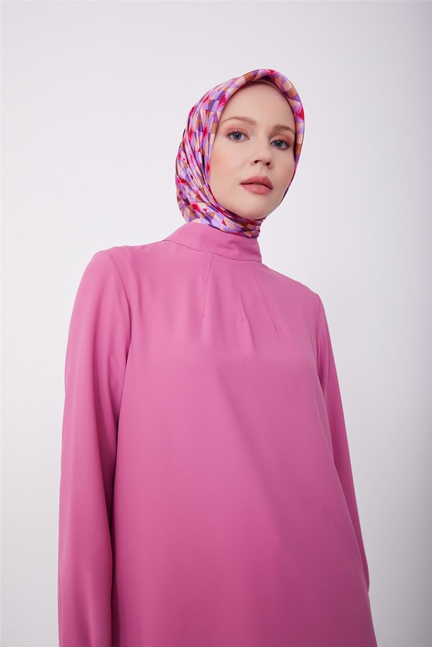 Armine Arkası Pilikaşe Detaylı Bluz 23K3435 Menekşe