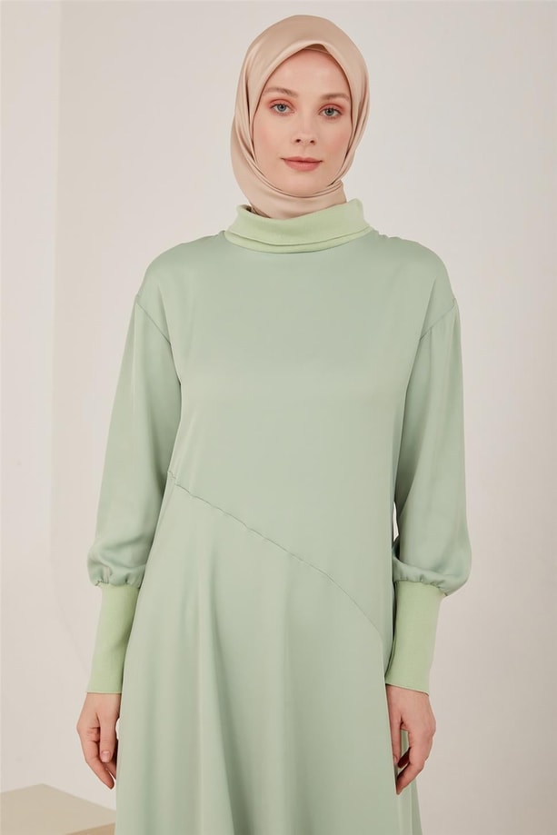 Armine Yakasaı ve Kolu Ribanalı Parlak-Mat Elbise 22K9508 Mint