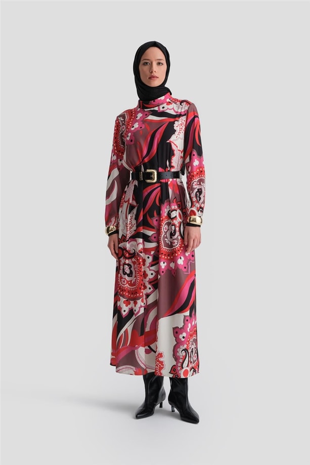 Armine Piliseli Ve Desenli Elbise 24K9907 Kırmızı