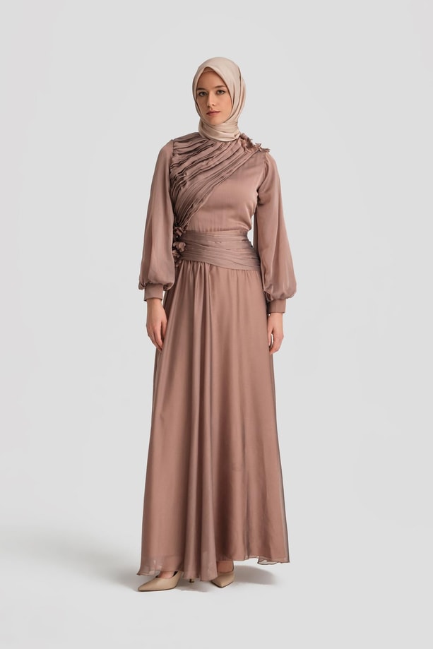Armine Dropeli Ve İşlemeli Abiye Elbise 24K9914 Bronz
