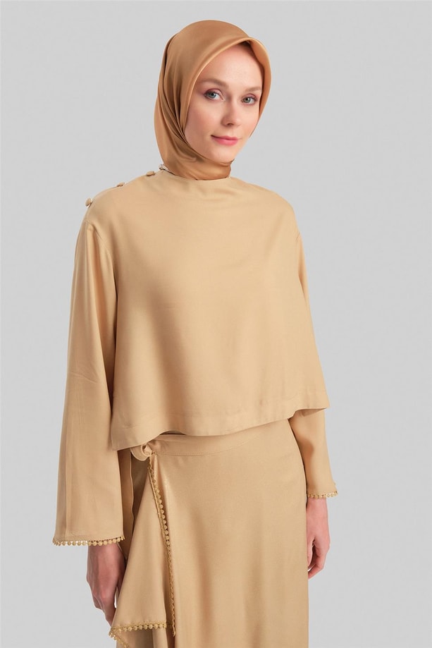 Armine Simli Düğmeli Viskon Bluz 24Y3530 Camel