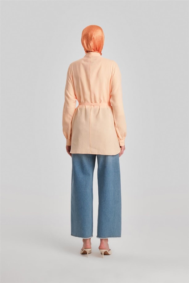 Armine Sedef Düğmeli Kuşaklı Gömlek 24Y3545 Şeftali