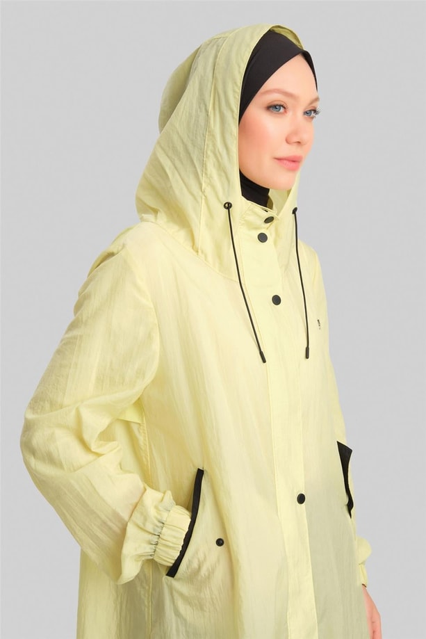 Armine Kapüşonlu Ve Allerli Active Kısa Yağmurluk 24Y5413 Lime Yeşili