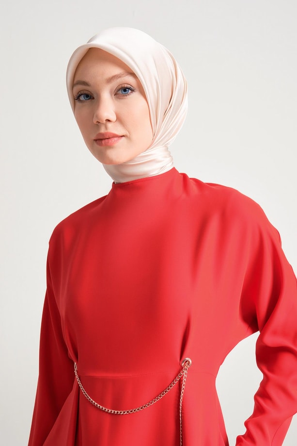 Armine Altın Zincirli Şık Elbise 24Y9800 Kırmızı