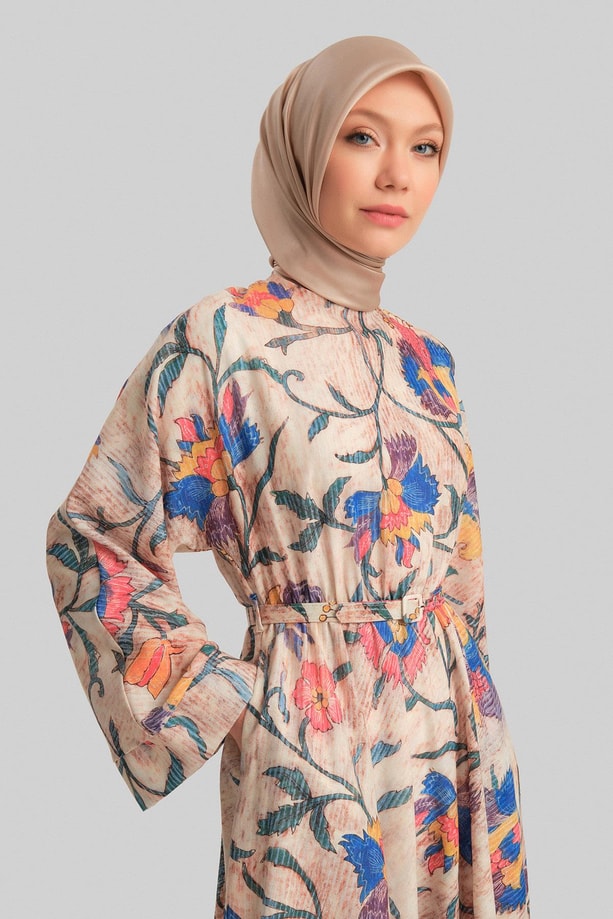Armine Beli Büzgülü Baskılı Elbise 24Y9813 Bej