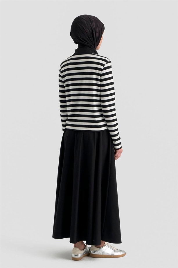 Çizgili Yakalı Badi Beyaz