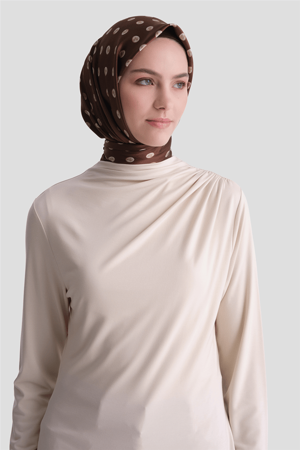 Degaje Yaka Örme Rayon Bluz Bej