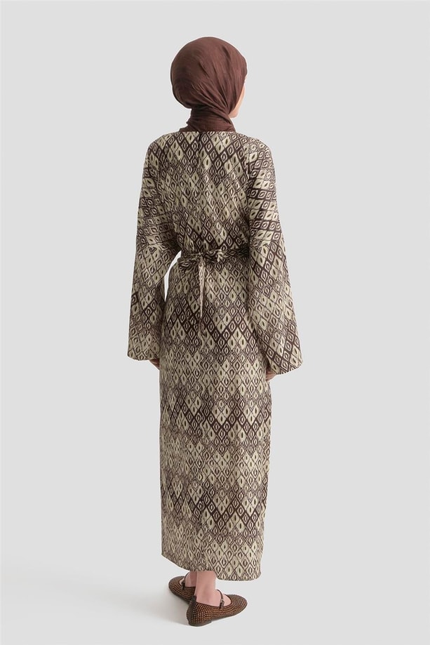 Toka Detaylı Desenli Elbise Kahve