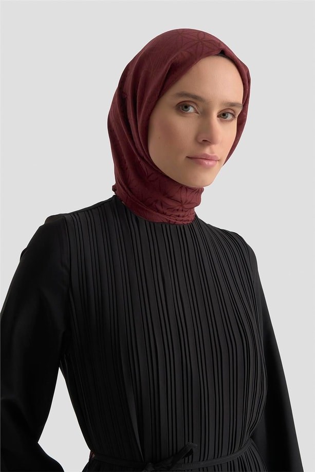 Piliseli Elbise Siyah