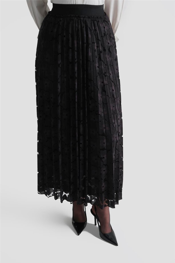 Dantelli Piliseli Etek Siyah