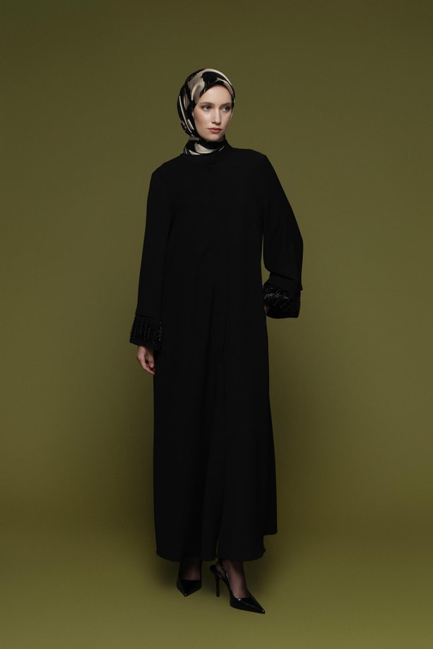 Taş işlemeli Ferace Siyah