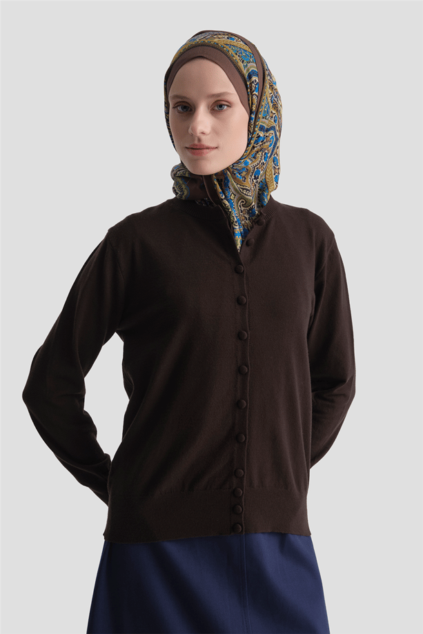 Düğme Detaylı Basic Hırka Acı Kahve