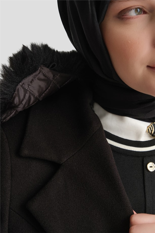 Kürk Detaylı Kaşe Kaban Siyah