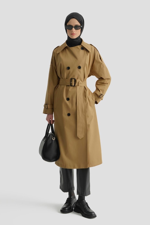 Armine Kemerli Uzun Trençkot Camel