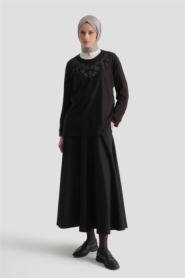 Armine Penye Siyah
