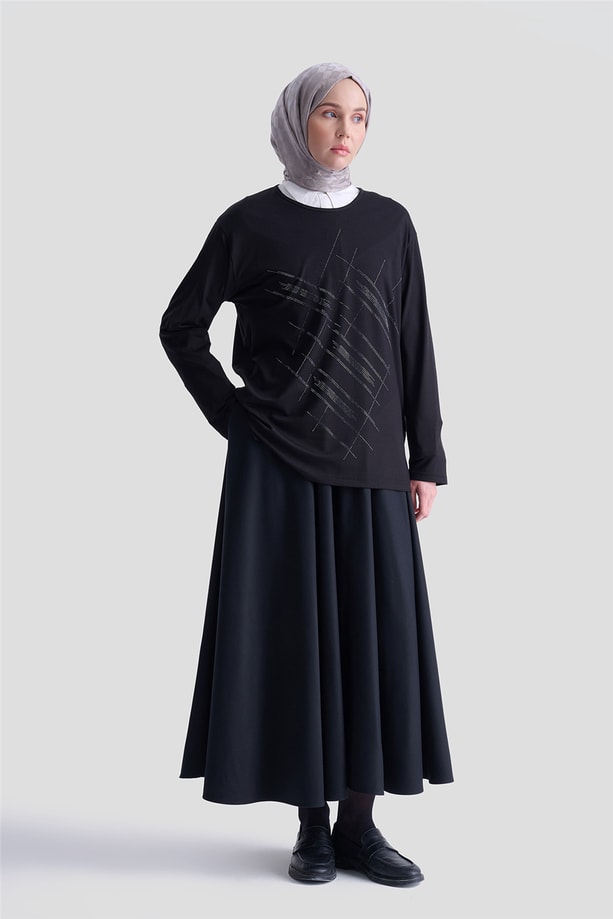 Armine Penye Siyah
