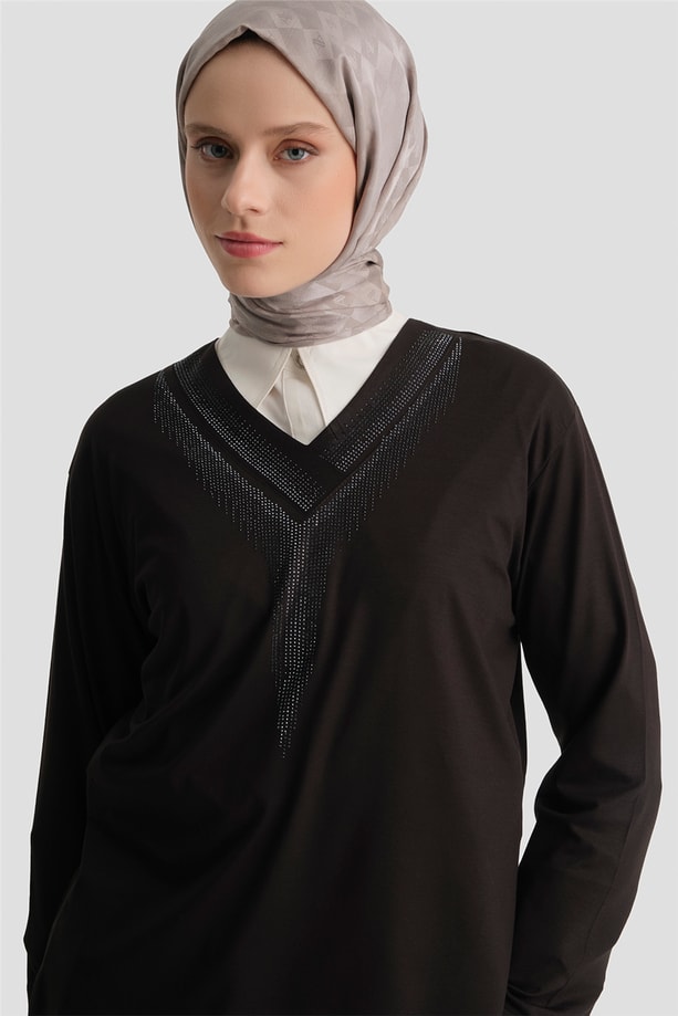 Armine Penye Siyah