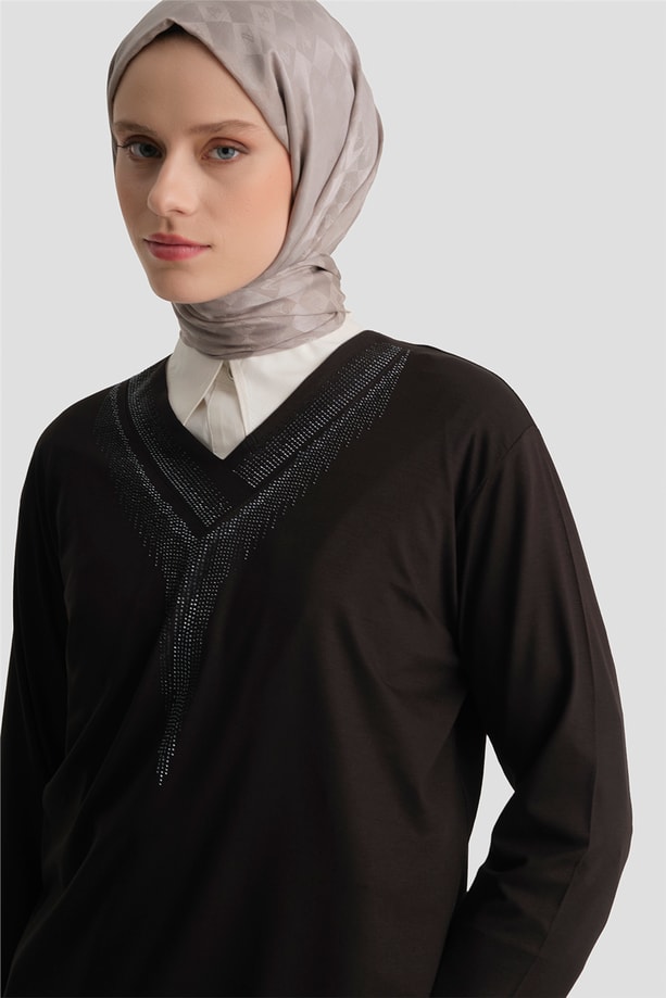 Armine Penye Siyah