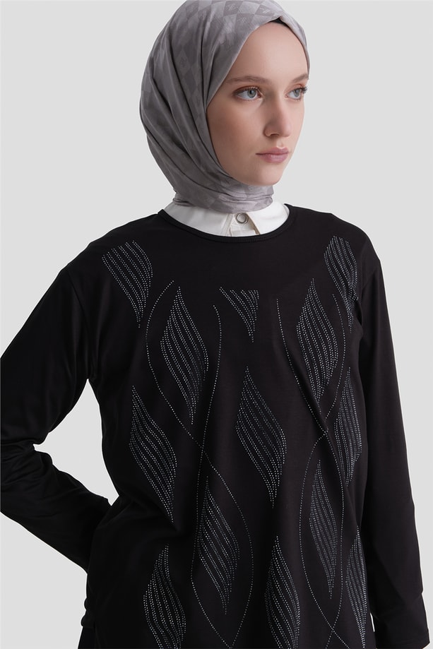 Armine Penye Siyah