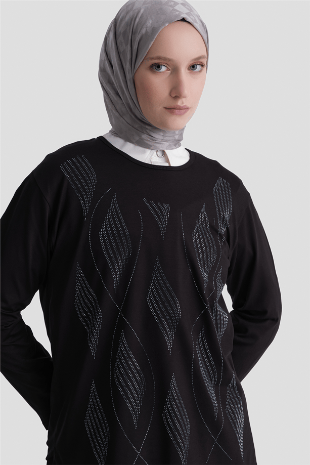 Armine Penye Siyah