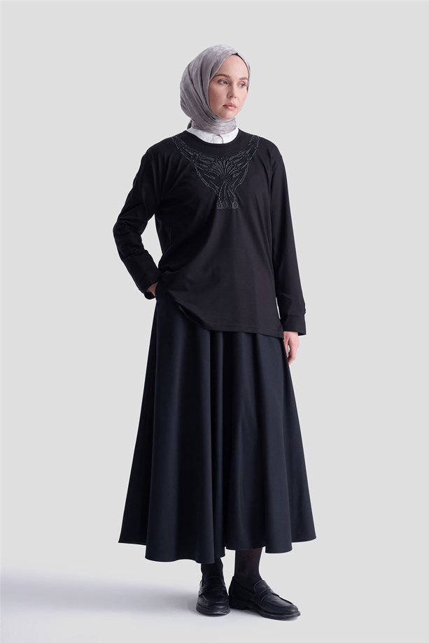 Armine Penye Siyah