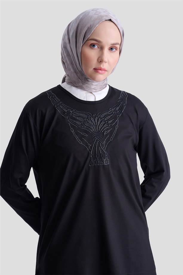Armine Penye Siyah