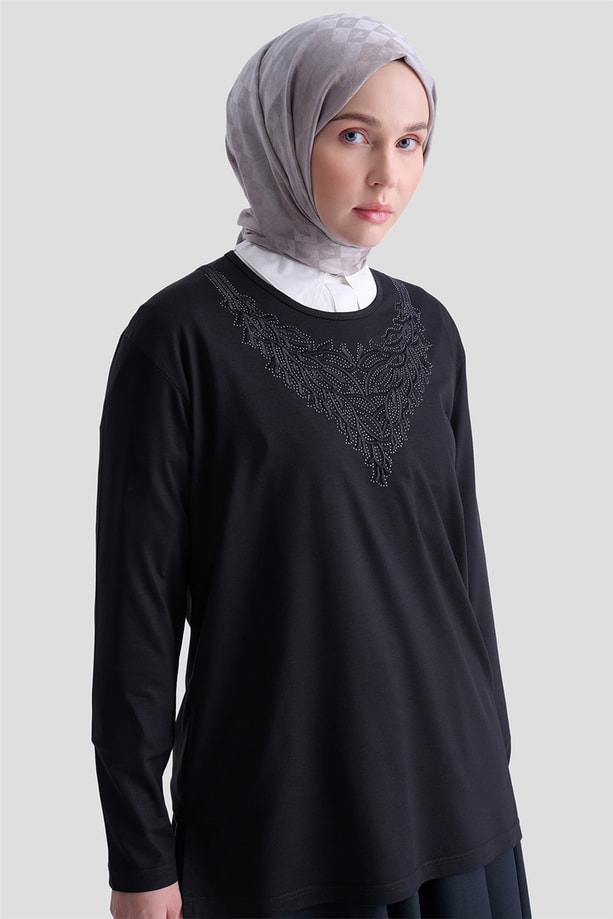 Armine Penye Siyah