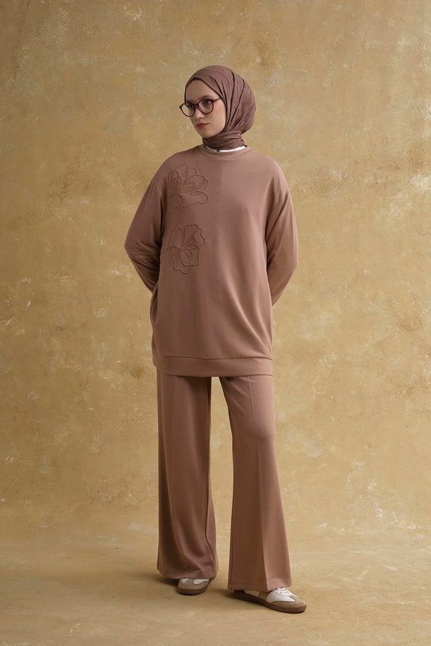 Nakış Detaylı Örme Takım Açık Kahve