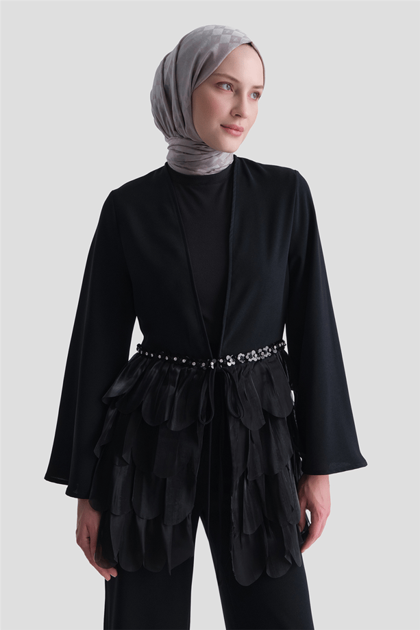 Tüy Detaylı Şık Takım Siyah