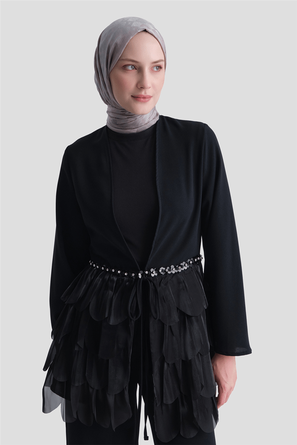 Tüy Detaylı Şık Takım Siyah
