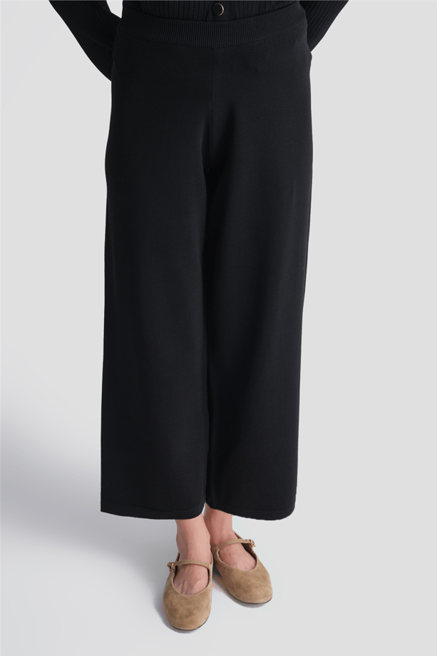 Fitilli Hırkalı Rayon Triko Takım Siyah 