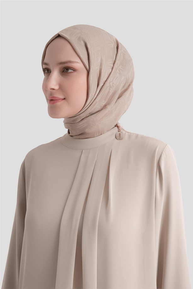 Fular Detaylı Şık Takım Bej 