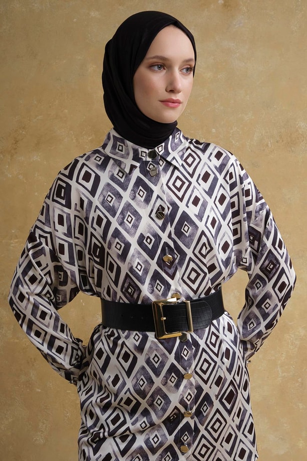 Retro Desenli Saten Tunik Beyaz