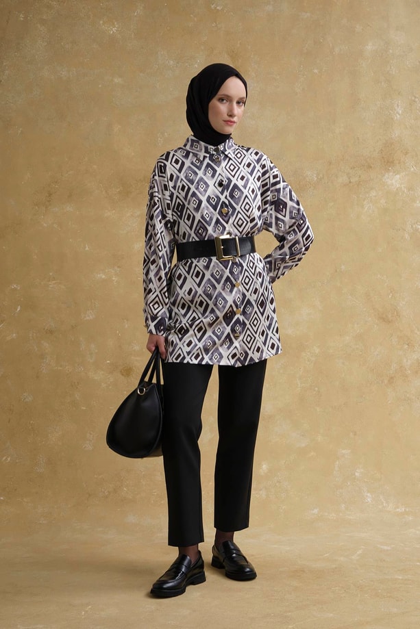 Retro Desenli Saten Tunik Beyaz