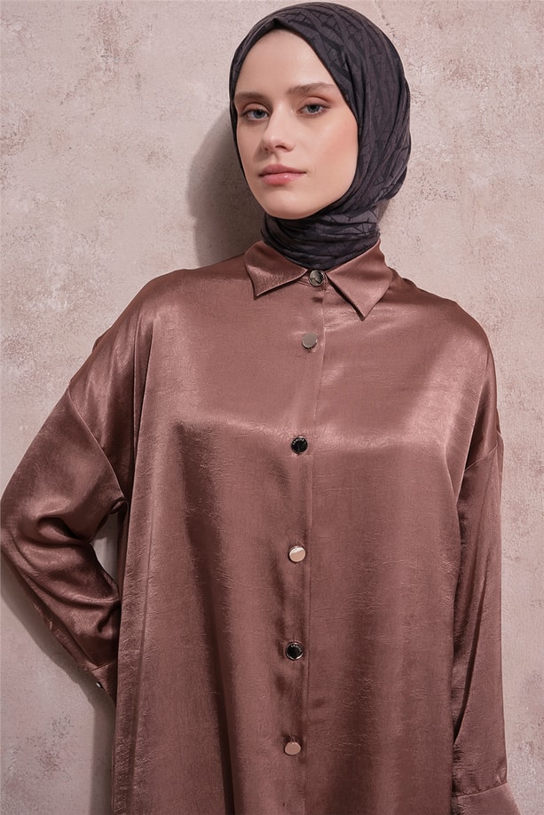 Kırışık Efektli Metal Düğmeli Tunik Kahverengi