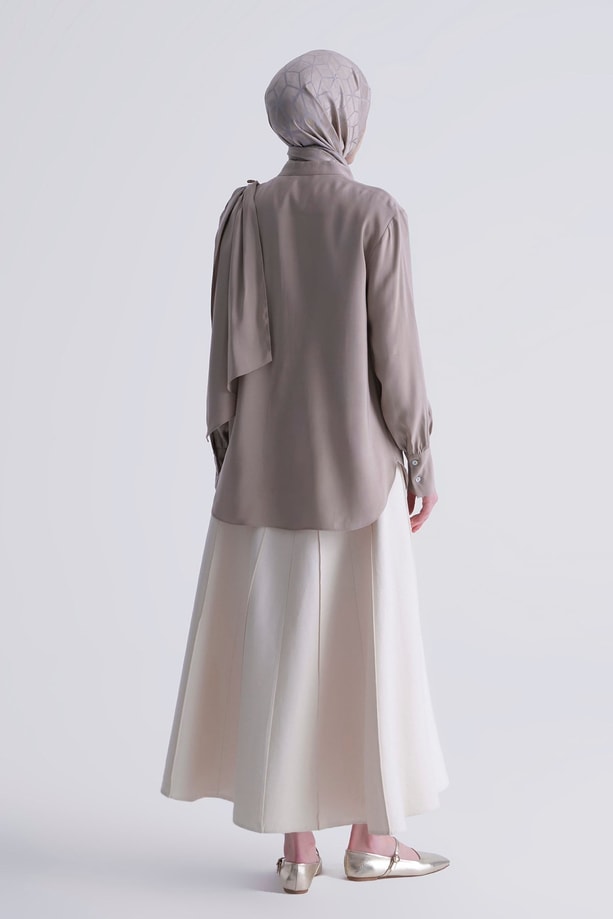 Broş Detaylı Tunik Vizon
